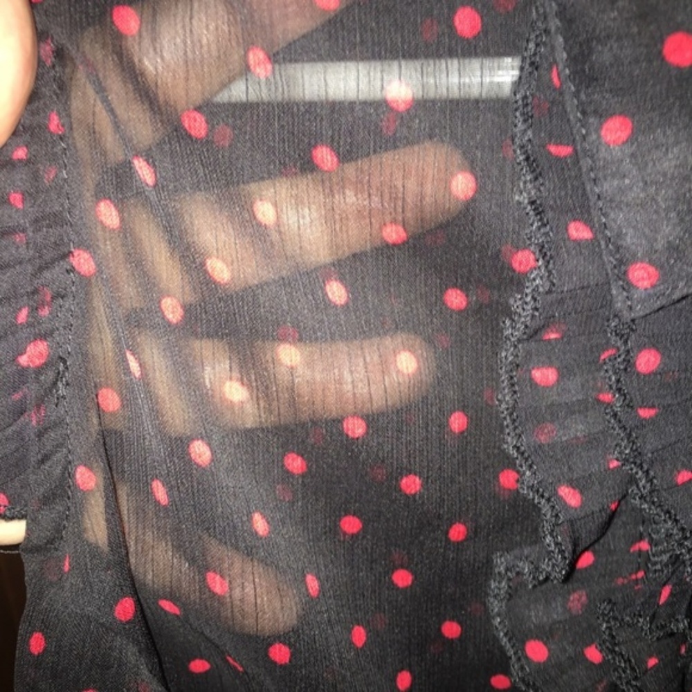 Susie Rose short sleeve top black & red polka dots - Picture 3 of 6